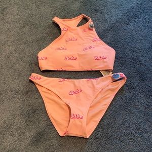 Babe Bikini